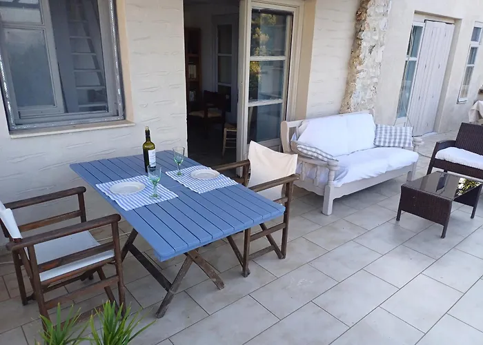 Hikers Trail 5&6 * Skiathos Town